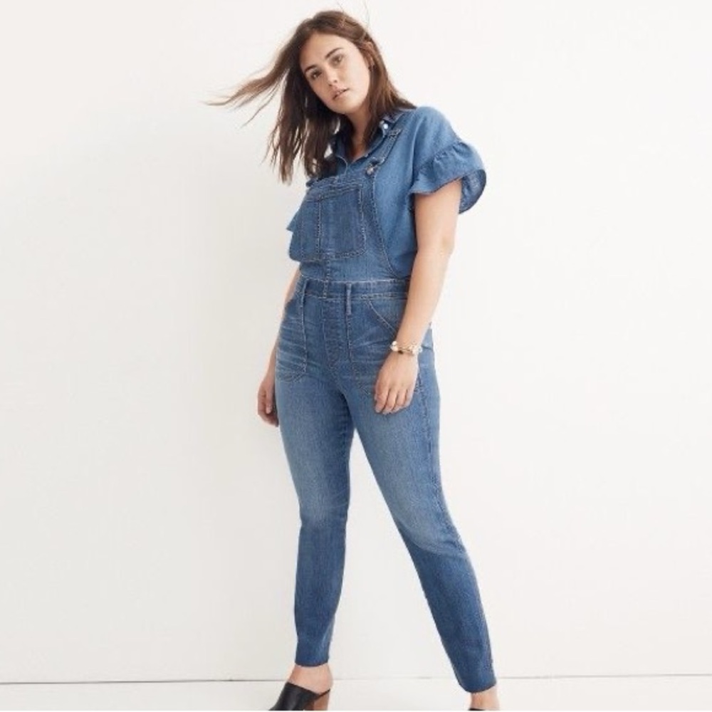 Madewell Skinny Overalls in Kemp Wash